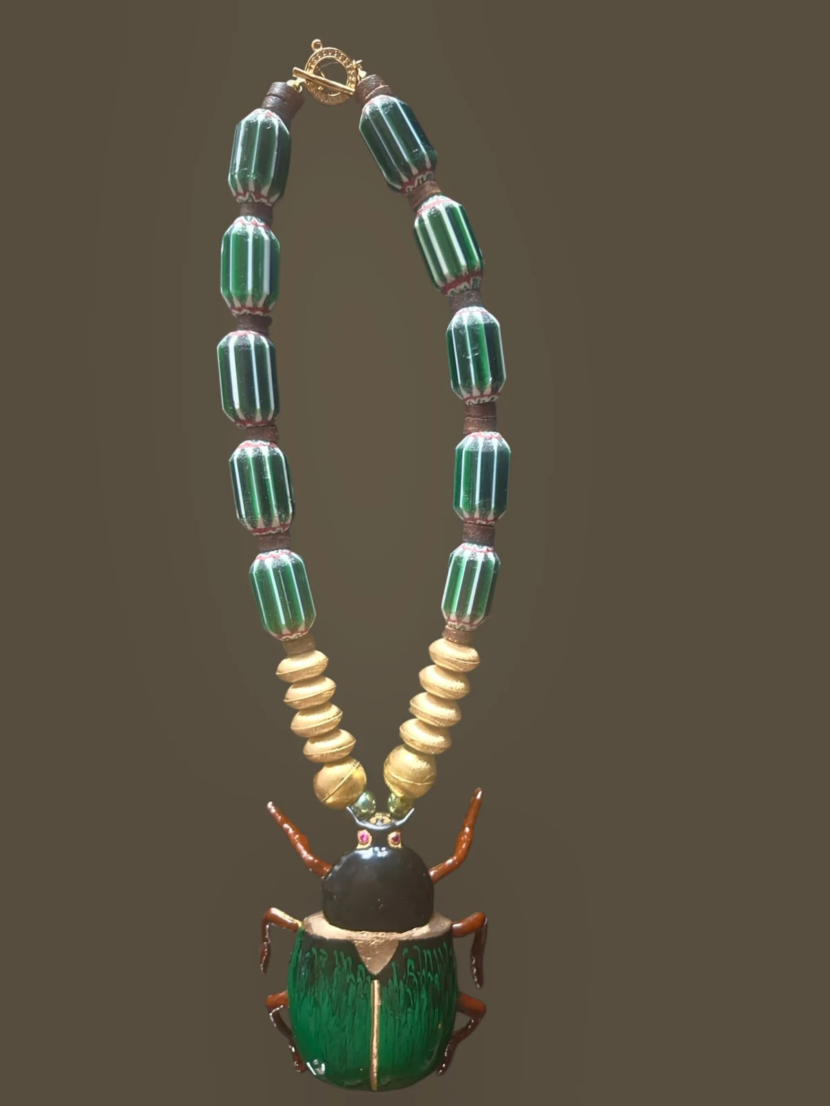 Scarab — Yeşil Böcek Boncuk Kolye